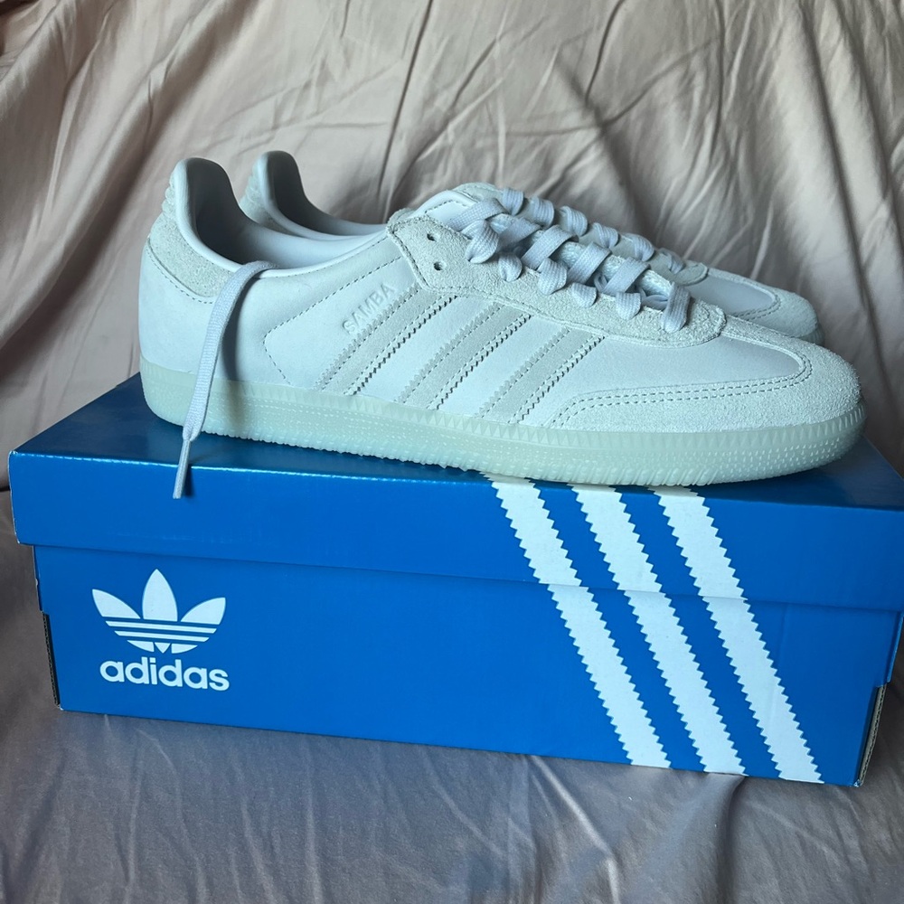 adidas Samba Men’s Sneakers in Off-White